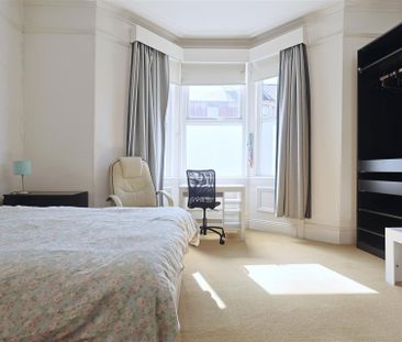 2 bedroom Flat to rent in Shortridge Terrace, Jesmond, Newcastle Up... - Photo 2