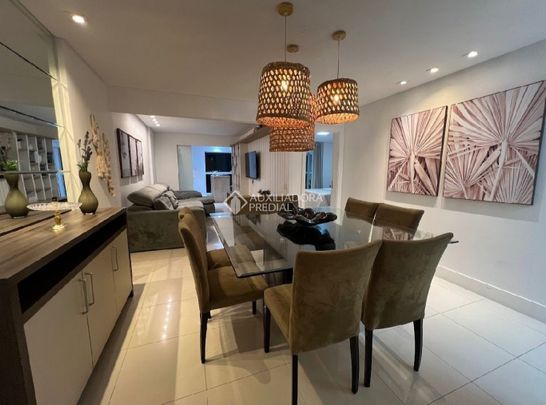 Apartamento com 3 quartos e 140m² para alugar em Centro, Balneário Camboriú. - Photo 1