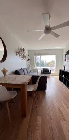 Fully furnished home in Mount Pleasant - Photo 1