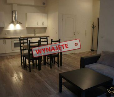 Do wynajęcia czteropokojowy apartament na Starym Mieście ! - Zdjęcie 5