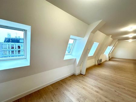 Location Appartement 3 pièces 74m² - Photo 2