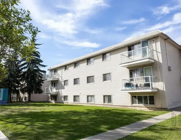 Westmore Apartments | 10820 114 Street NW, Edmonton - Photo 1