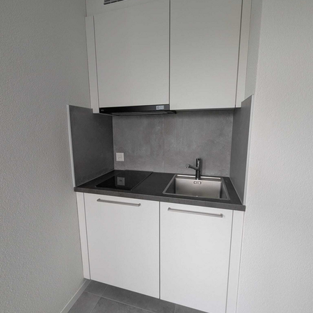 Saniertes Studio im 2. Stock - Photo 3