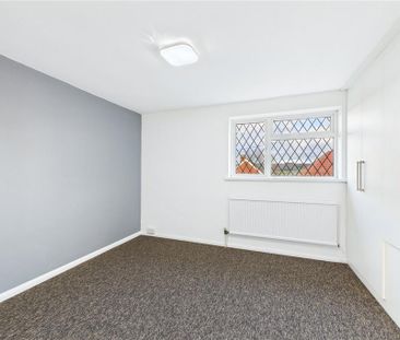 3 bedroom detached house to rent - Photo 4