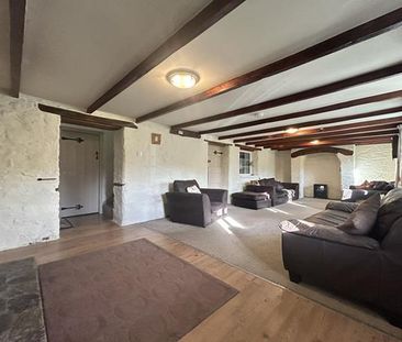 4 bedroom detached house to rent - Photo 2