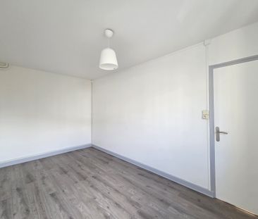 Location Appartement 3 pièces 54m² TROYES 10000 - Photo 5