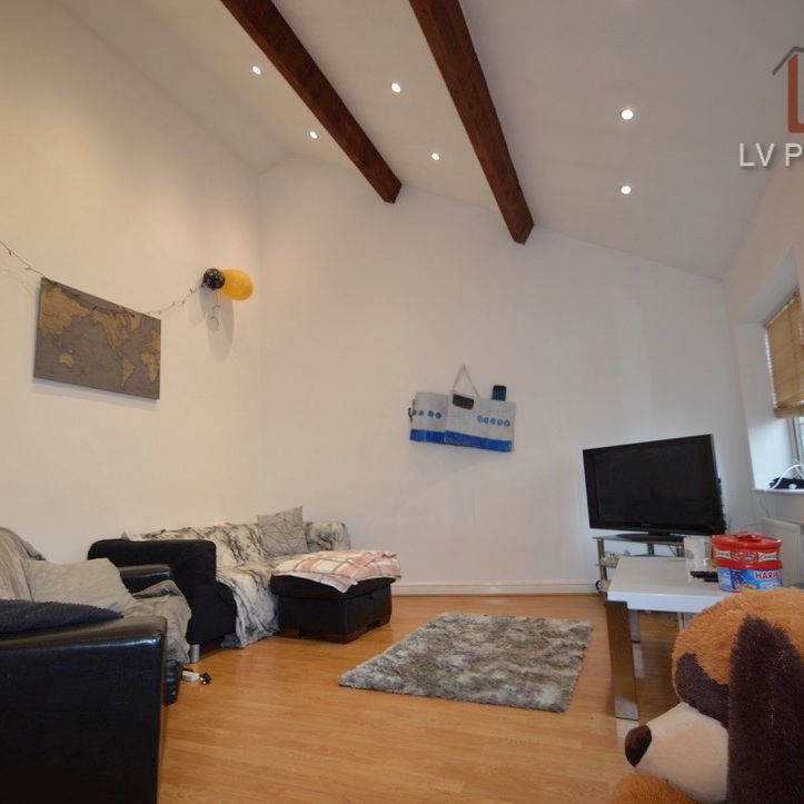 Estcourt Avenue - Photo 1