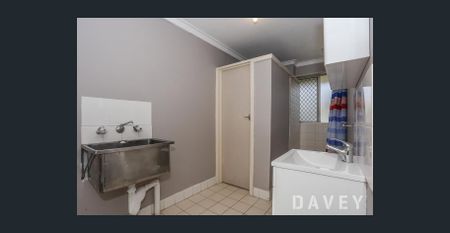 2 BEDROOM FIRST LEVEL UNIT IN CONVENIENT LOCATION - Photo 4