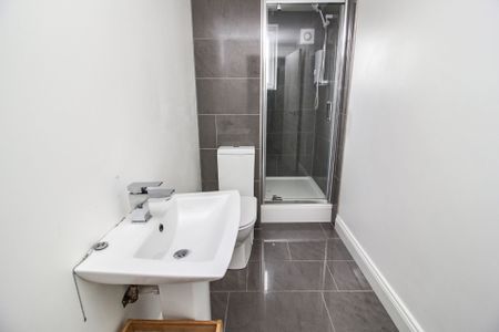 2 bedroom apartment to rent Roseland Road, Kenilworth, CV8 - Photo 5