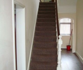 8 Bed student house in Fallowfield - Photo 2