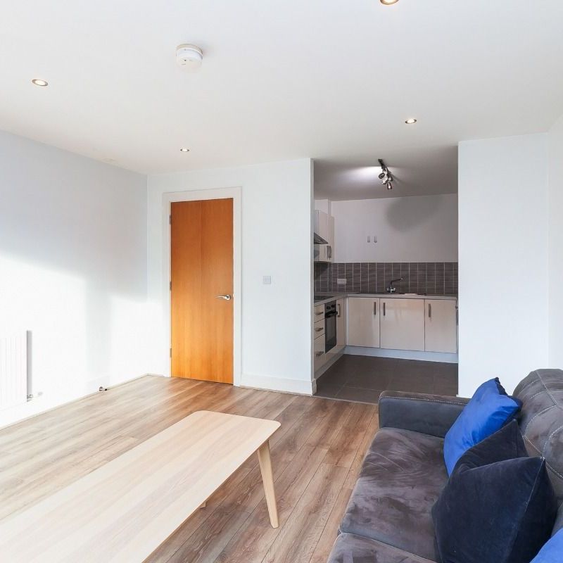 3 James Clow Building, Princes Street, Belfast BT1 3AA - Photo 1