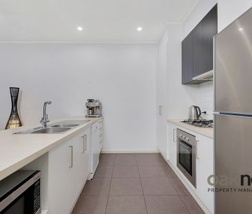 3-bedroom shared house / townhouse, West Street - Photo 1