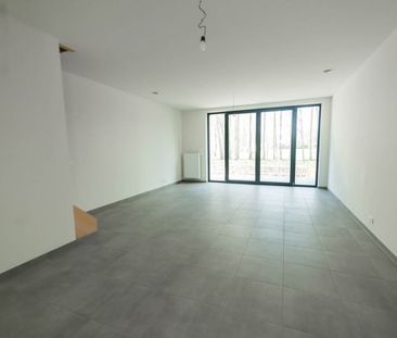 Huis te huur in Oostende voor € 1.300 met 3 slaapkamers - Photo 1