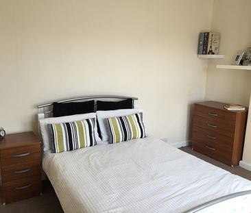 1 Bedroom End Of Terrace To Rent in Lenton - Photo 1
