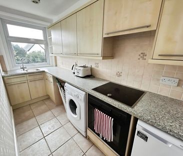 2 bedroom Flat To Let Total Size: 625 SQ FT - Photo 3