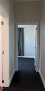 Charming Newly Renovated 4-Bedroom House for Rent - Photo 3