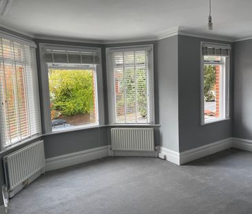 2 Bed Flat, Alexandra Park Road, N22 - Photo 1