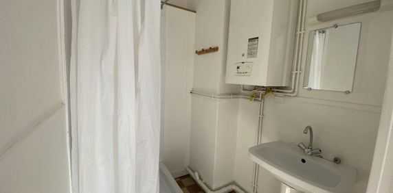 Studio de 23.20m² – rue de Roubaix réf G557-3 - Photo 2
