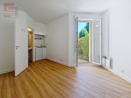 Location Appartement 1 pièce 13m² FONTAINEBLEAU 77300 - Photo 2