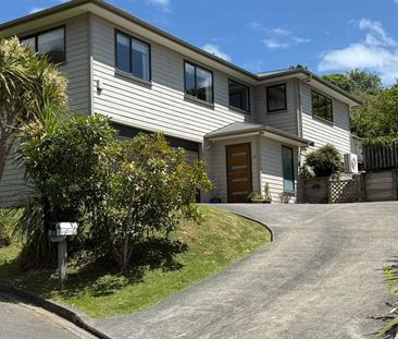 Modern home, two bathrooms & indoor/outdoor flow - Photo 3