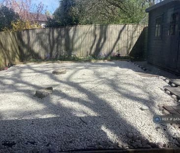 2 bedroom end of terrace house to rent - Photo 1
