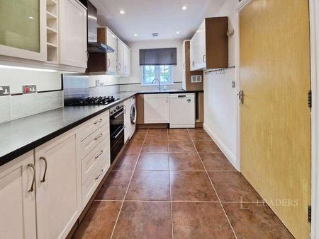 Brookwood Avenue, Eastleigh, SO50 - Photo 2