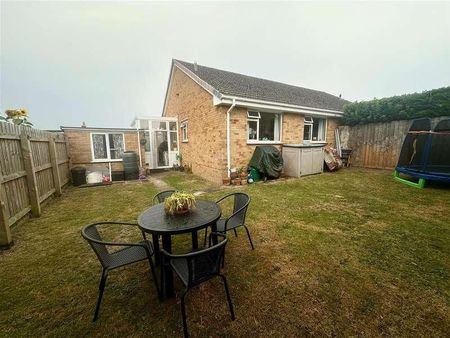 South Lea Close, Braunton, EX33 - Photo 5