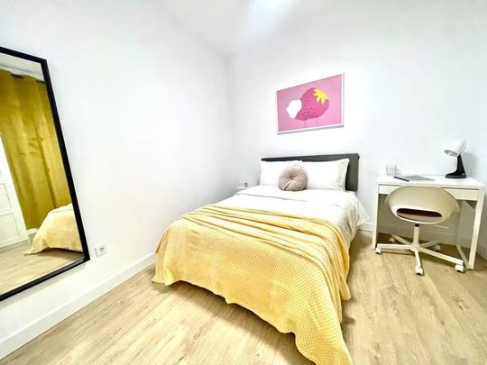 Calle de Goya, Madrid, Community of Madrid 28001 - Photo 1