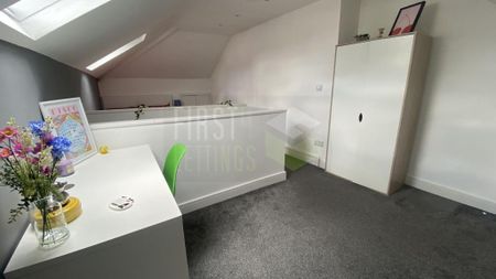 3 bedroom flat to rent - Photo 2