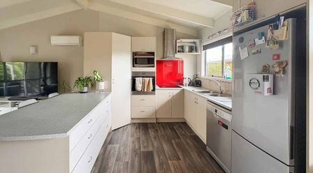 Spacious Four Bedroom Family Home in a Great Location - Photo 3