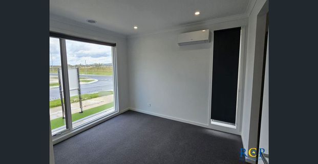 Property on lease in Officer - Photo 1