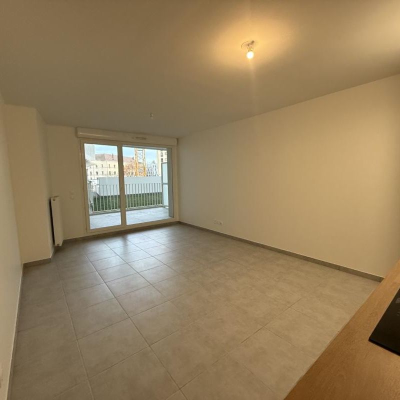 Location Appartement 2 pièces 48m² THONON LES BAINS 74200 - Photo 1