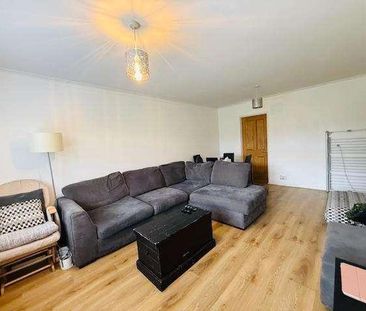 Tithe Court, Langley, SL3 - Photo 2