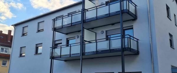 Großzügige, barrierefreie 3-Zimmer-Wohnung mit Terrasse und Privatgarten - Photo 1