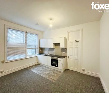 1 bed flat to rent in The Crescent, Dorset, BH1 - Photo 1