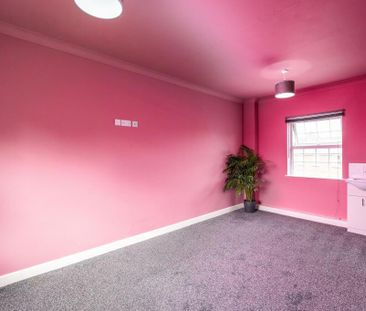 6 bedroom semi-detached house to rent - Photo 3