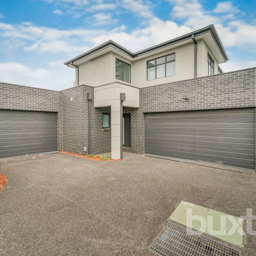 3/16 Coane Street, Oakleigh East VIC 3166 - Townhouse For Rent | Domain - Photo 1