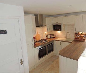 Amersham, Buckinghamshire, HP6 - Photo 6
