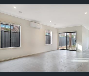 11 Isdell Street, Tarneit, Vic 3029 - Photo 6