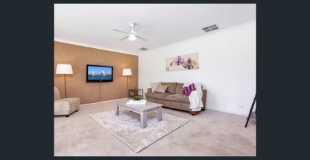 Superb Family Home - Photo 2