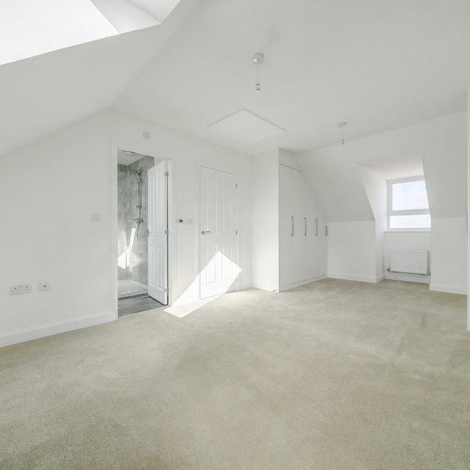 4 bedroom detached house to rent - Photo 1