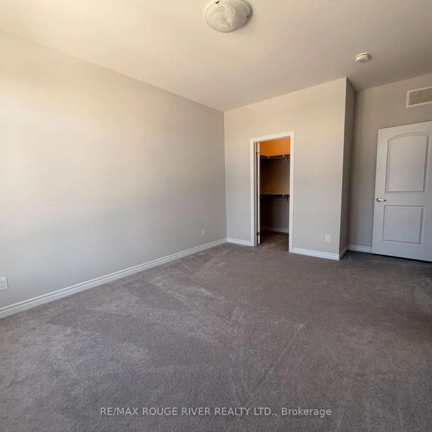 59 BREMNER STREET - Photo 1