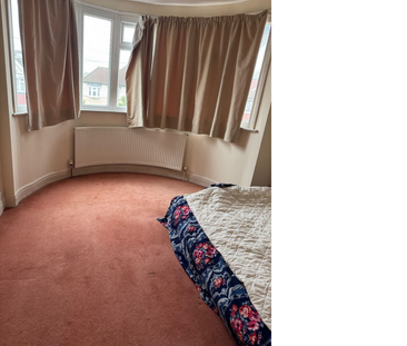 1 bedroom in a house share to rent - Photo 3