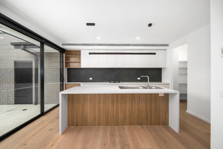 1/60 Maidstone Street, Altona VIC 3018 - House For Rent | Domain - Photo 5