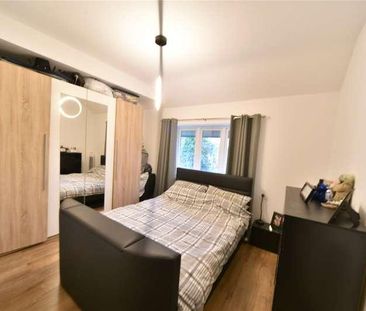 North Courtyard, The Manor, Herringswell, Bury St. Edmunds, IP28 - Photo 4