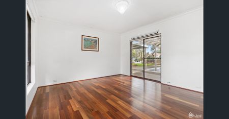 MADDINGTON - 4X1- SPACIOUS, BEAUTIFUL FAMILY HOME - Photo 5