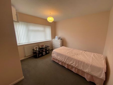 3 bedroom bungalow to rent - Photo 4