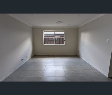 Near New Picture Perfect Family Home, Walking Distance to Parks & S... - Photo 2