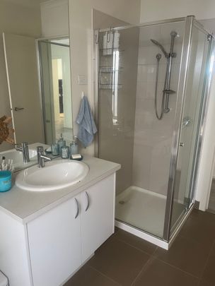 Point Cook - Photo 1