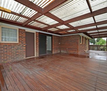 Perfect Family Home! - Photo 6